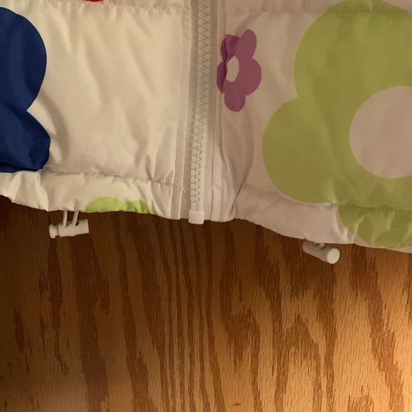 Puffer jacket, bold colors, statement piece - Picture 3 of 7